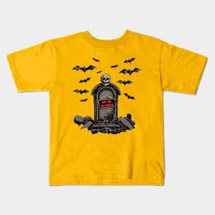 Out For Halloween - tombstone Kids T-Shirt